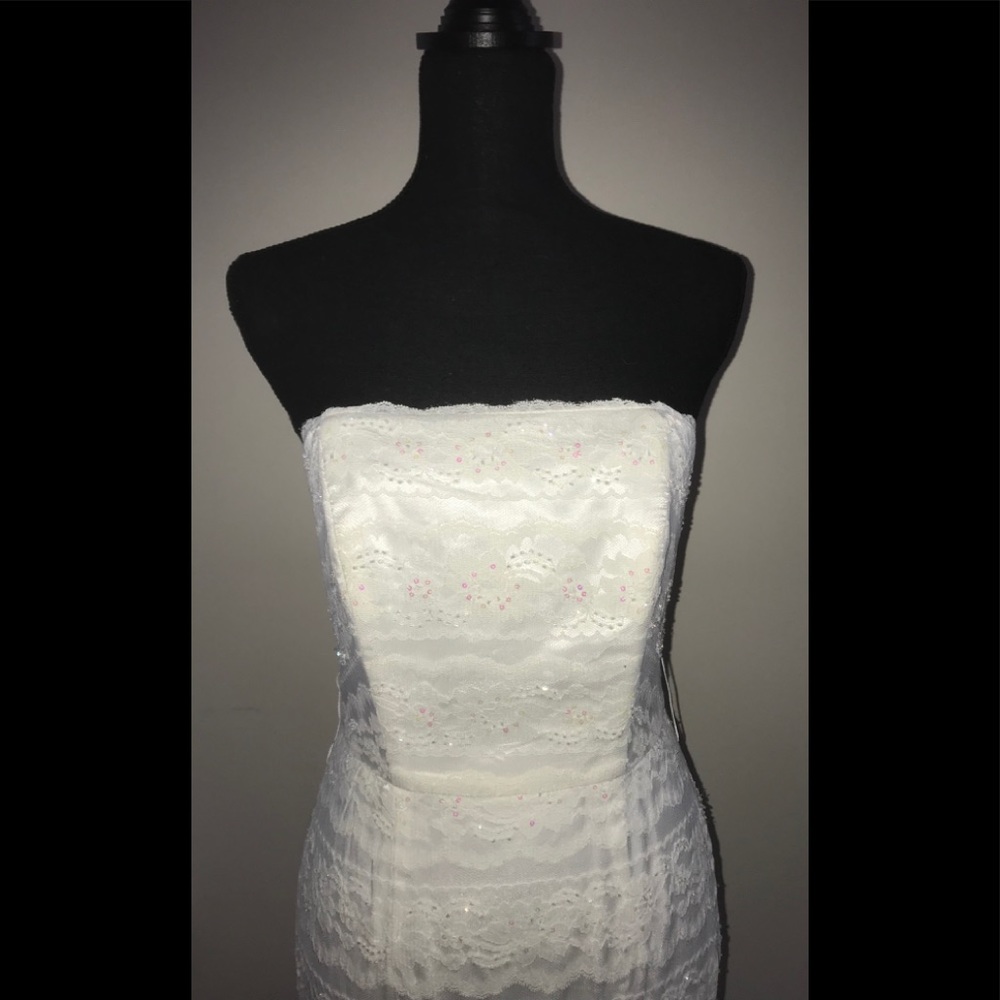 Stunning wedding dress